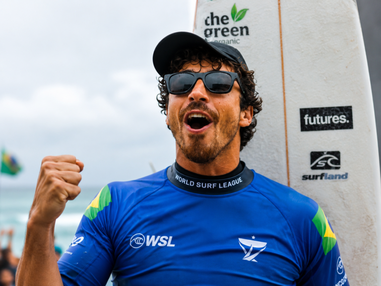 Yago Dora conquista o Vivo Rio Pro 2026 e amplia legado nas ondas de Saquarema
